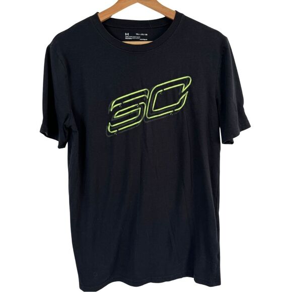 Black Under Armour Heat Gear Graphic Tee with Yellow Design Shirt Boys Youth XL - Picture 1 of 5